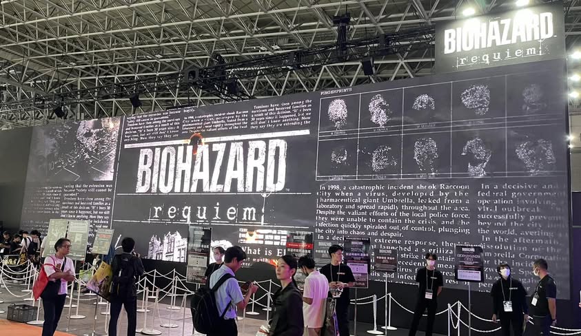 ถ้าไม่พูดถึงคงไม่ได้ กับ Capcom ยักษ์ใหญ่วงการเกมญี่ปุ่น ขวัญใจชาวเกมไทยที่มา Tokyo Game Show 2025 แบบอลังการ ด้วยหน้าจอขนาดใหญ่ครึ่งฮอล 7 โชว์ Resident Evil Requiem ล้วนๆ พร้อมด้วยโมเดลขนาดเท่าจริงของ Grace Ashcroft